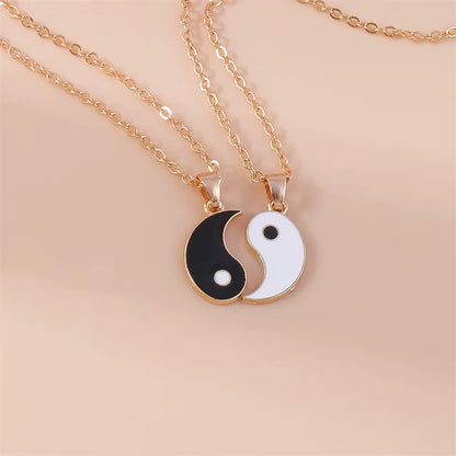 Discover the Elegance of the Yin Yang Tai Chi Necklace - A Perfect Gift for Birthdays, Friends, and Special Occasions!