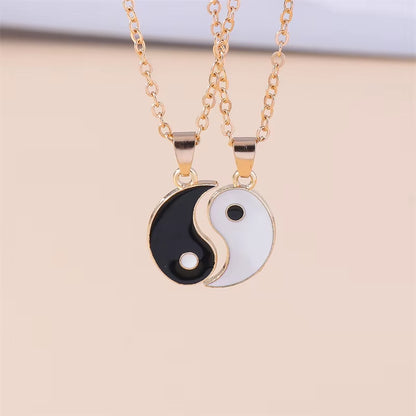 Discover the Elegance of the Yin Yang Tai Chi Necklace - A Perfect Gift for Birthdays, Friends, and Special Occasions!