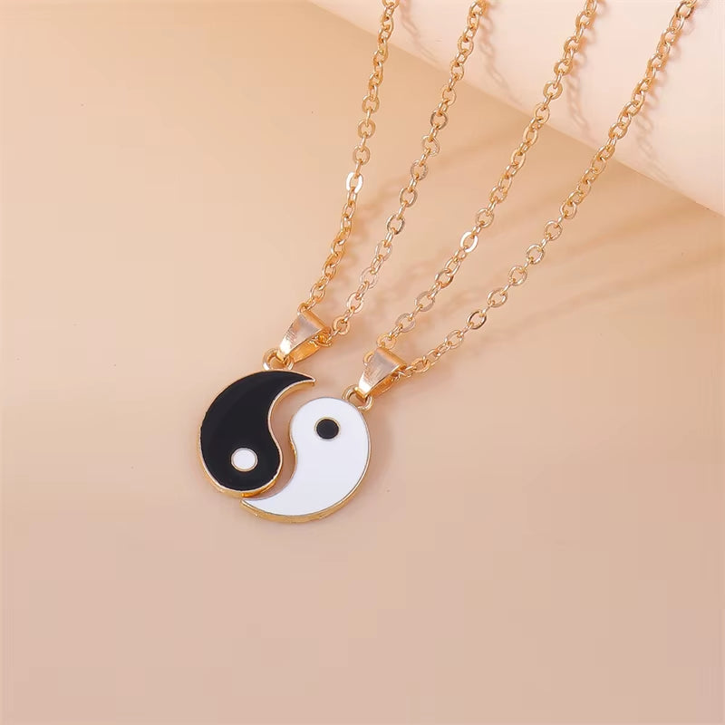 Discover the Elegance of the Yin Yang Tai Chi Necklace - A Perfect Gift for Birthdays, Friends, and Special Occasions!